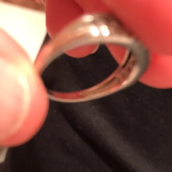 Platinum 1 carat diamond ring size 7.25 - Picture 6 of 15